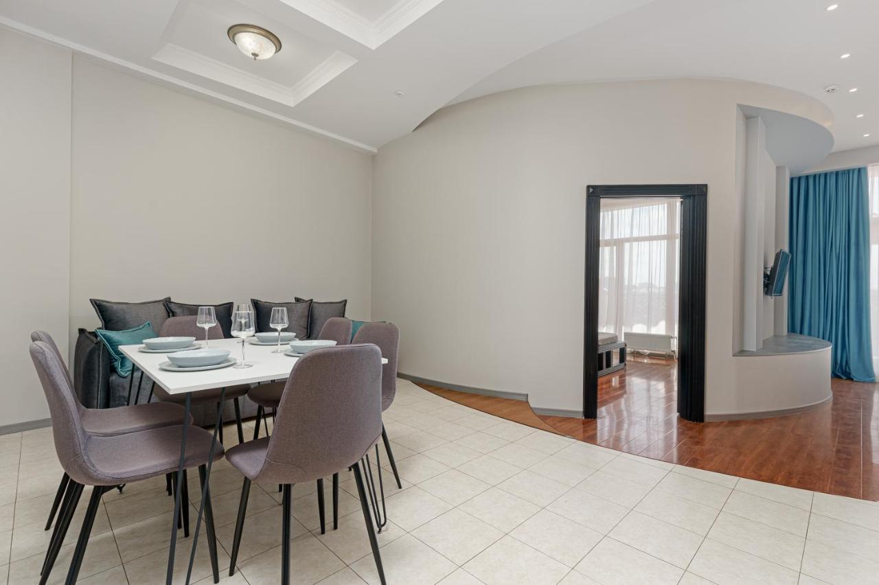 Arcadia Palace 2-Bedrooms Apartment With Terrace Odesa Exterior foto