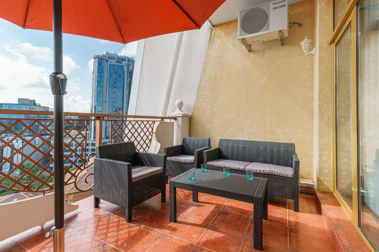 Arcadia Palace 2-Bedrooms Apartment With Terrace Odesa Exterior foto